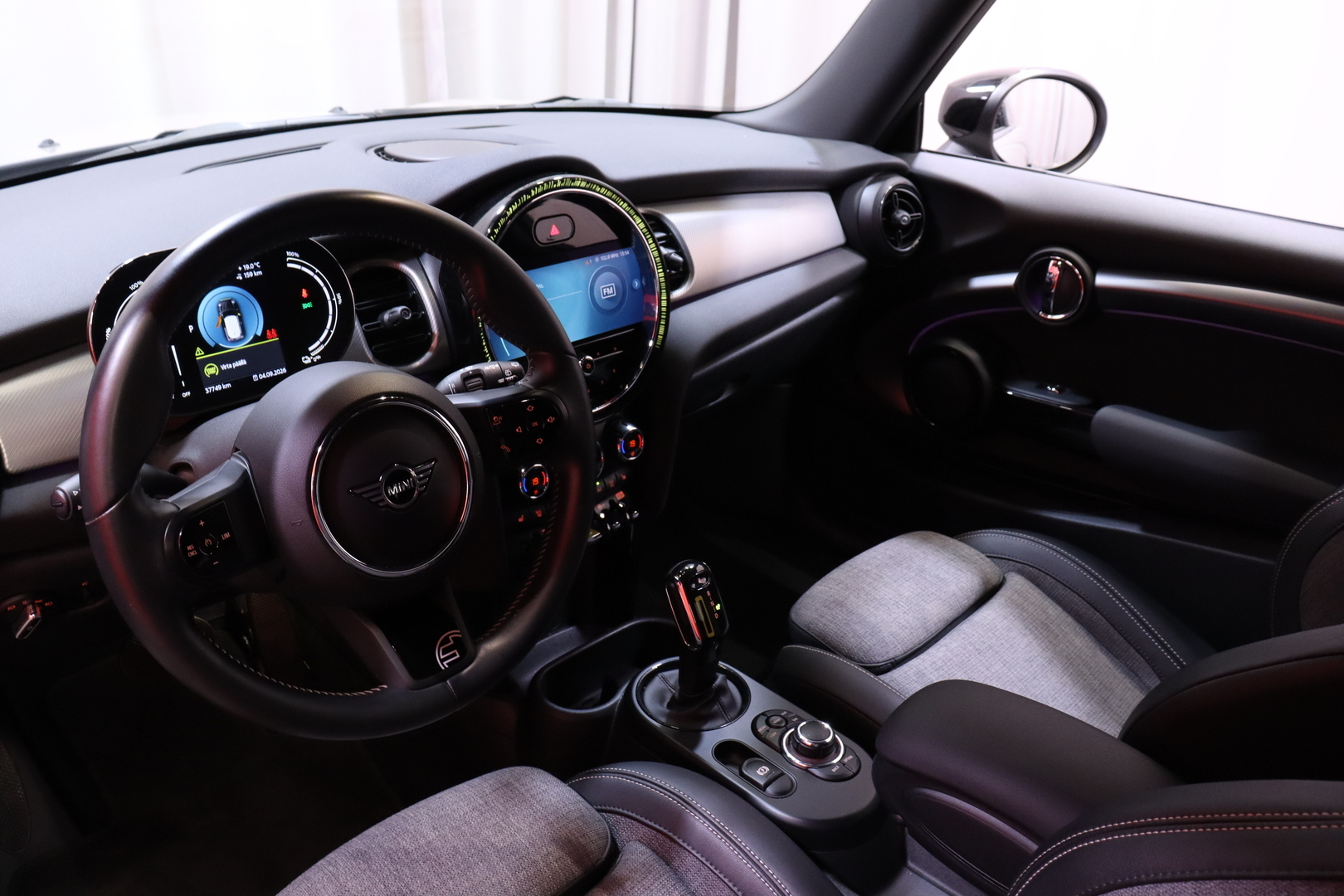 Mini - Cooper SE - Essential - Viistoperä