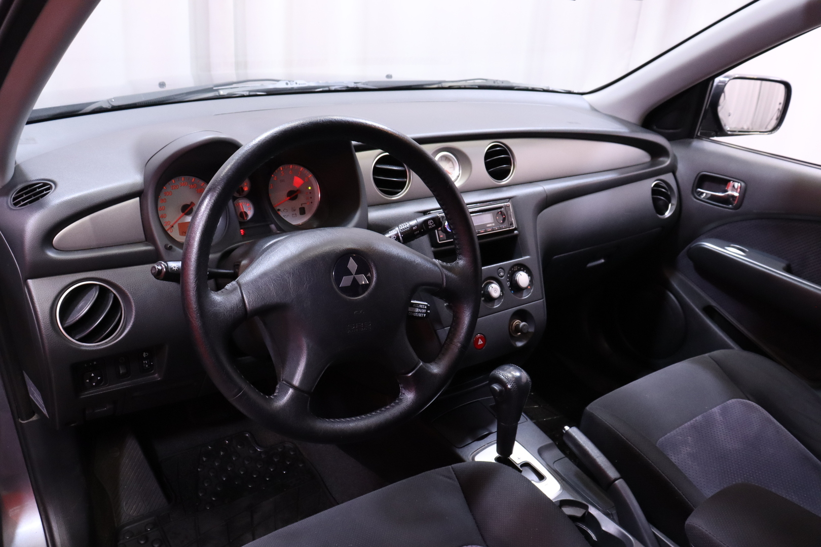 Mitsubishi - Outlander - 5D OUTLANDER STW 2.4 AUTOMATIC - Farmari
