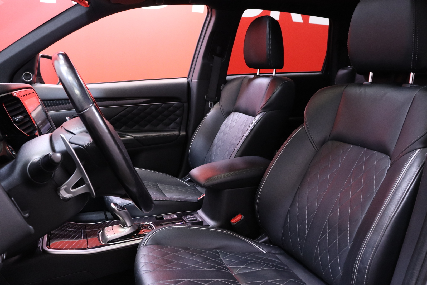 Mitsubishi - Outlander PHEV - Instyle Business 4WD 5P - Maastoauto