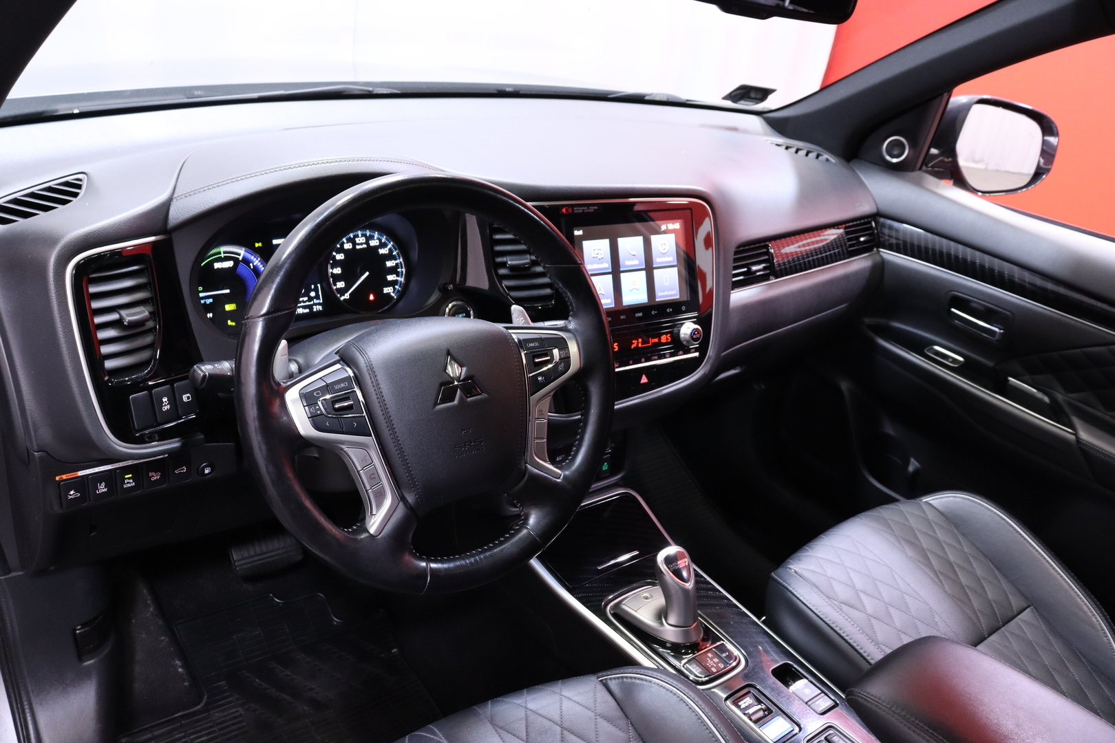 Mitsubishi - Outlander PHEV - Instyle Business 4WD 5P - Maastoauto