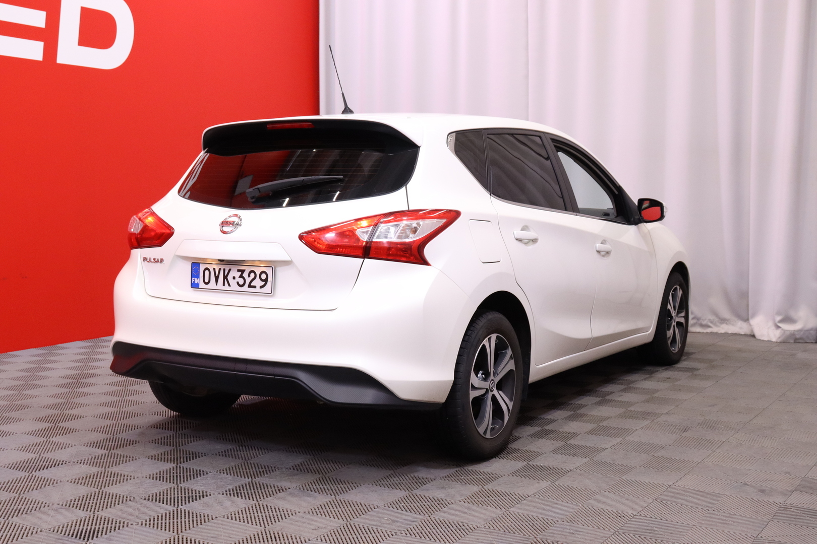 Nissan - Pulsar - DIG-T 115 Acenta Xtronic E6 Connect - Viistoperä