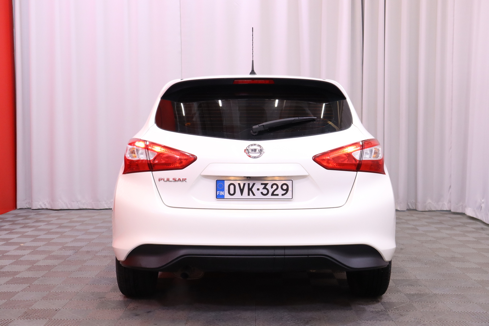 Nissan - Pulsar - DIG-T 115 Acenta Xtronic E6 Connect - Viistoperä