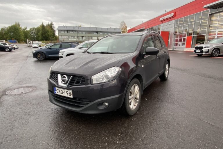 Nissan - Qashqai+2 - 1,6L Stop / Start System Tekna 2WD 5M/T 17" MY11 - Maastoauto