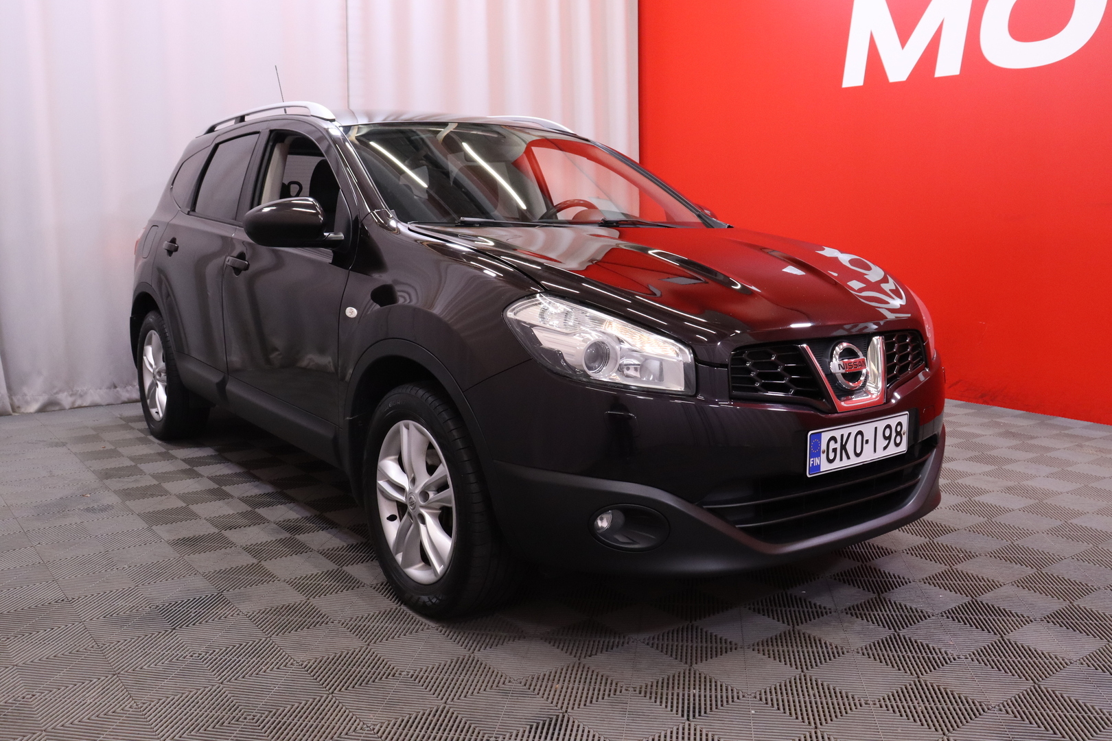 Nissan - Qashqai+2 - 1,6L Stop / Start System Tekna 2WD 5M/T 17" MY11 - Maastoauto