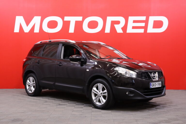 Nissan - Qashqai+2 - 1,6L Stop / Start System Tekna 2WD 5M/T 17" MY11 - Maastoauto