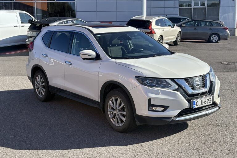 Nissan - X-Trail - DIG-T 163 Acenta 2WD MT 7 seats Vision Pack - Maastoauto