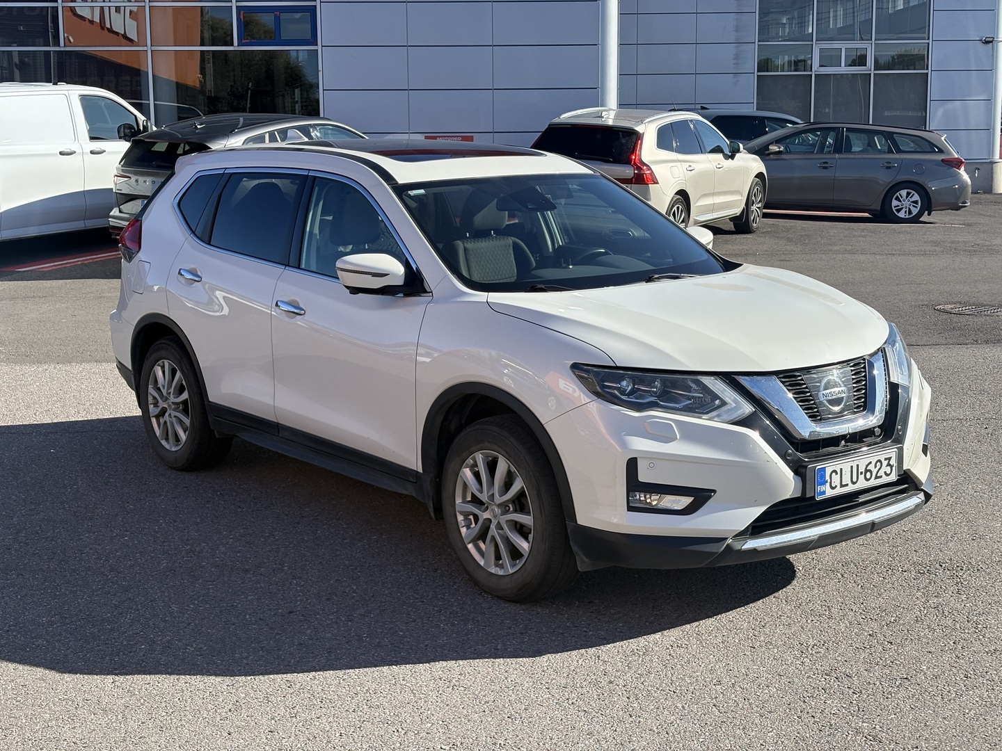 Nissan - X-Trail - DIG-T 163 Acenta 2WD MT 7 seats Vision Pack - Maastoauto