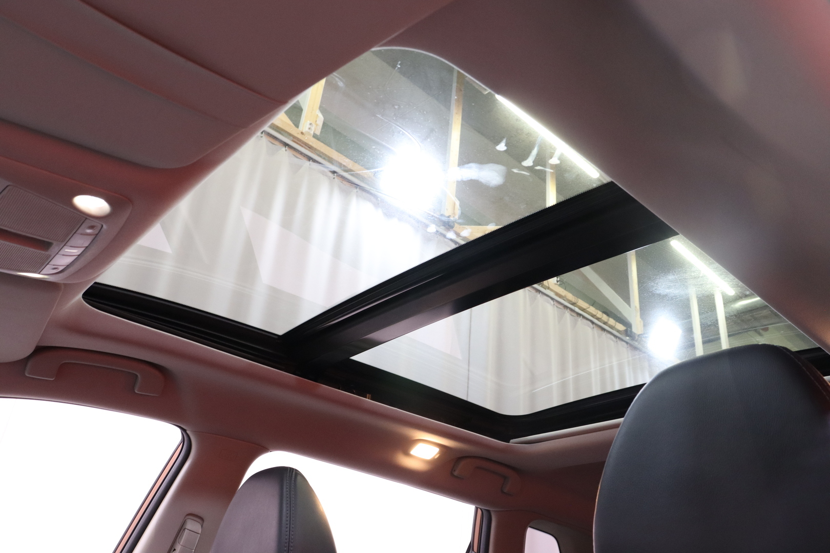Nissan - X-Trail - dCi 130 Tekna 2WD Xtronic Moonroof - Maastoauto