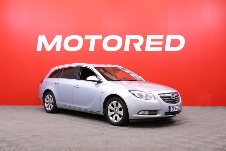 Opel - Insignia - Sports Tourer Black&White Edition 1,4 Turbo ecoFLEX Start/Stop 103kW MT6 - Farmari