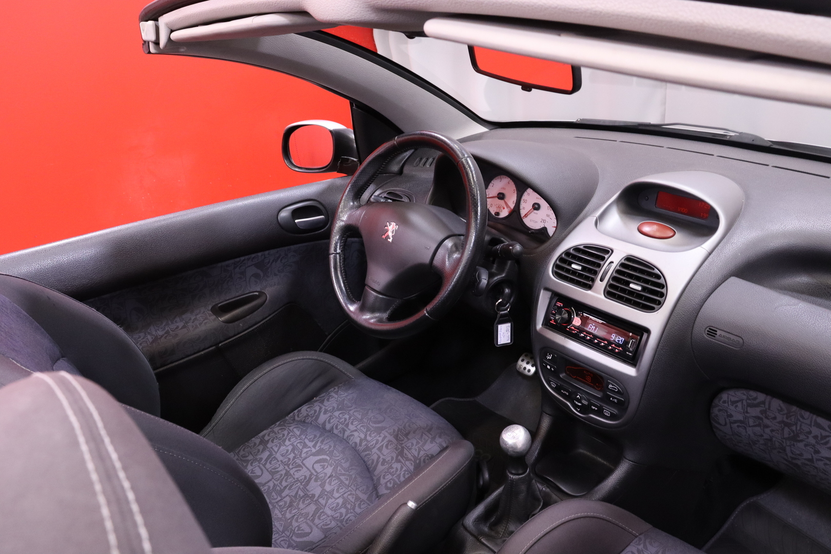 Peugeot - 206 - CC 1,6 - Avoauto