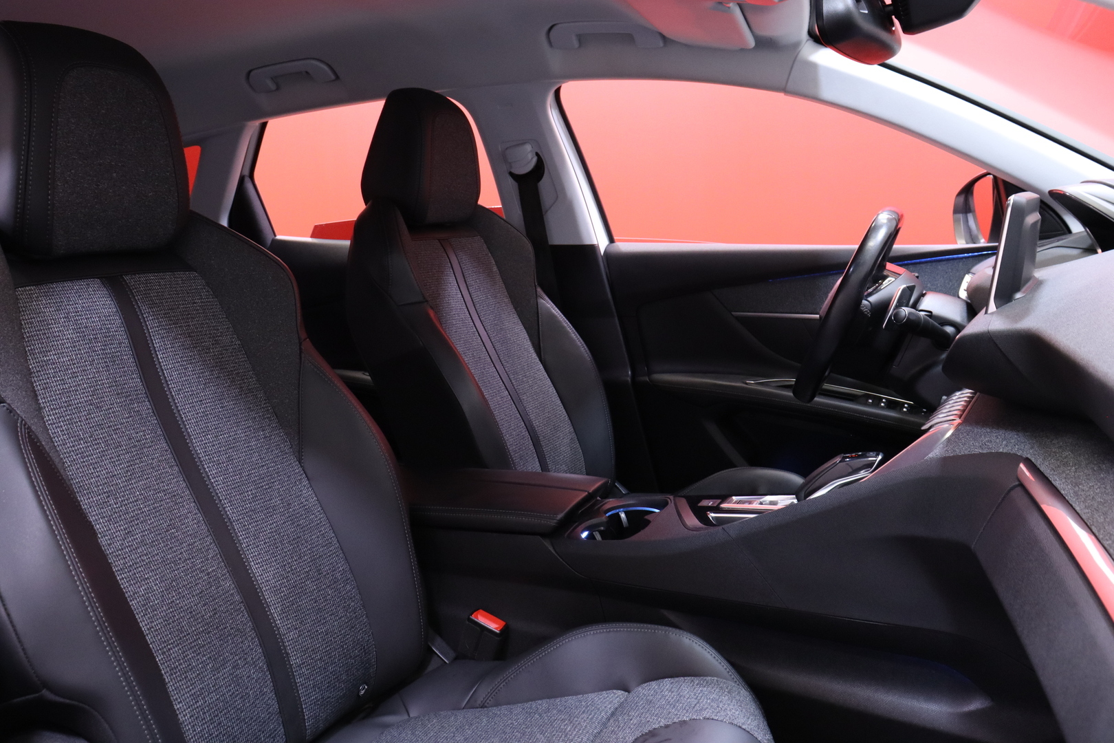 Peugeot - 3008 - Allure PureTech 130 Automaatti - Maastoauto