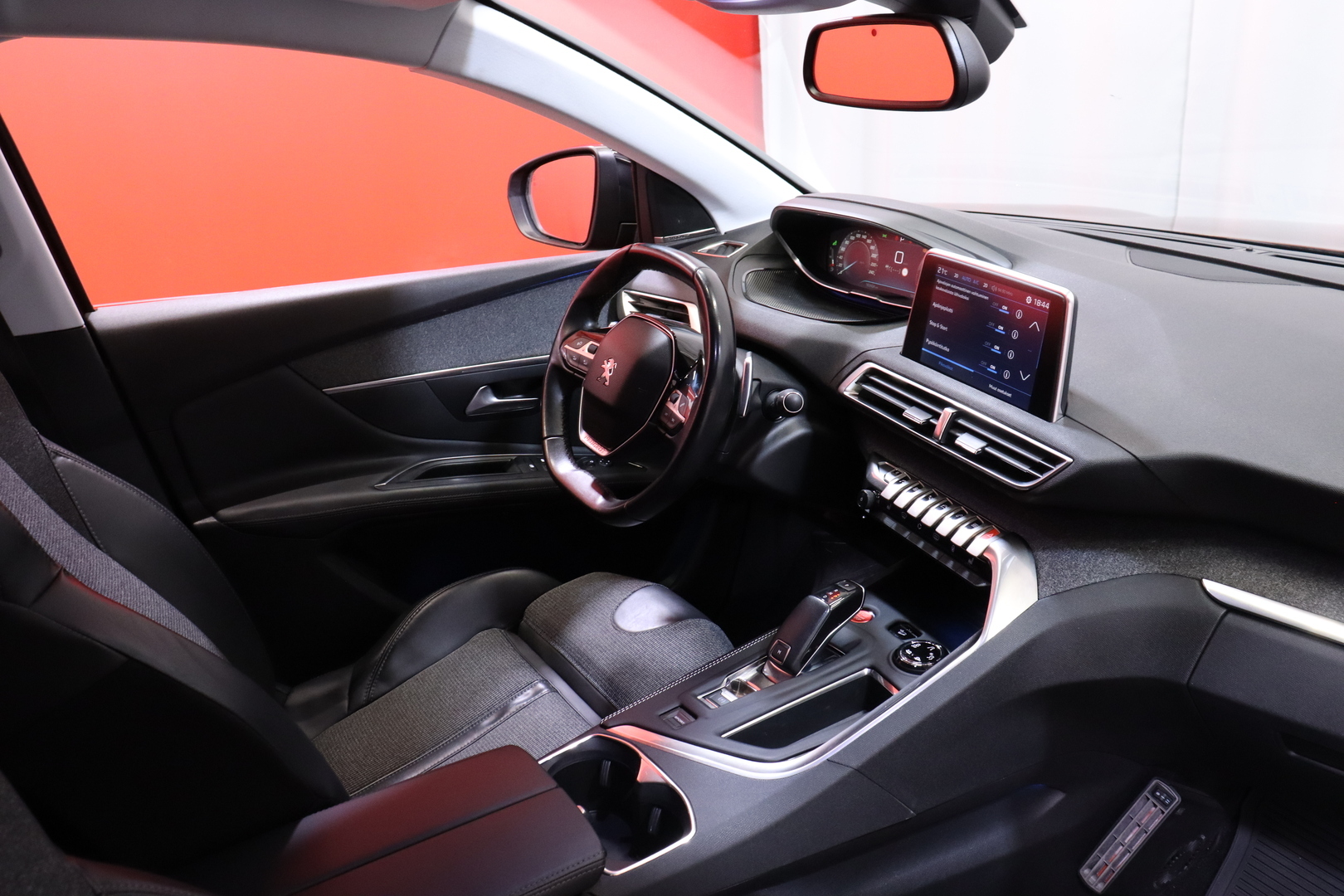 Peugeot - 3008 - Allure BlueHDi 120 Automaatti - Maastoauto