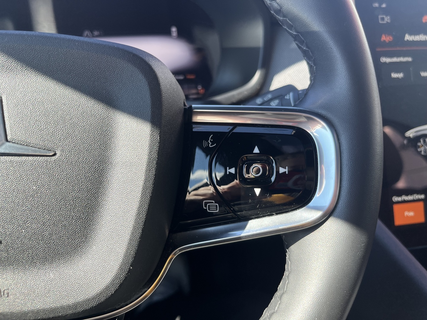 Polestar - 2 - Launch Edition, 300kW, 78kWh - Viistoperä