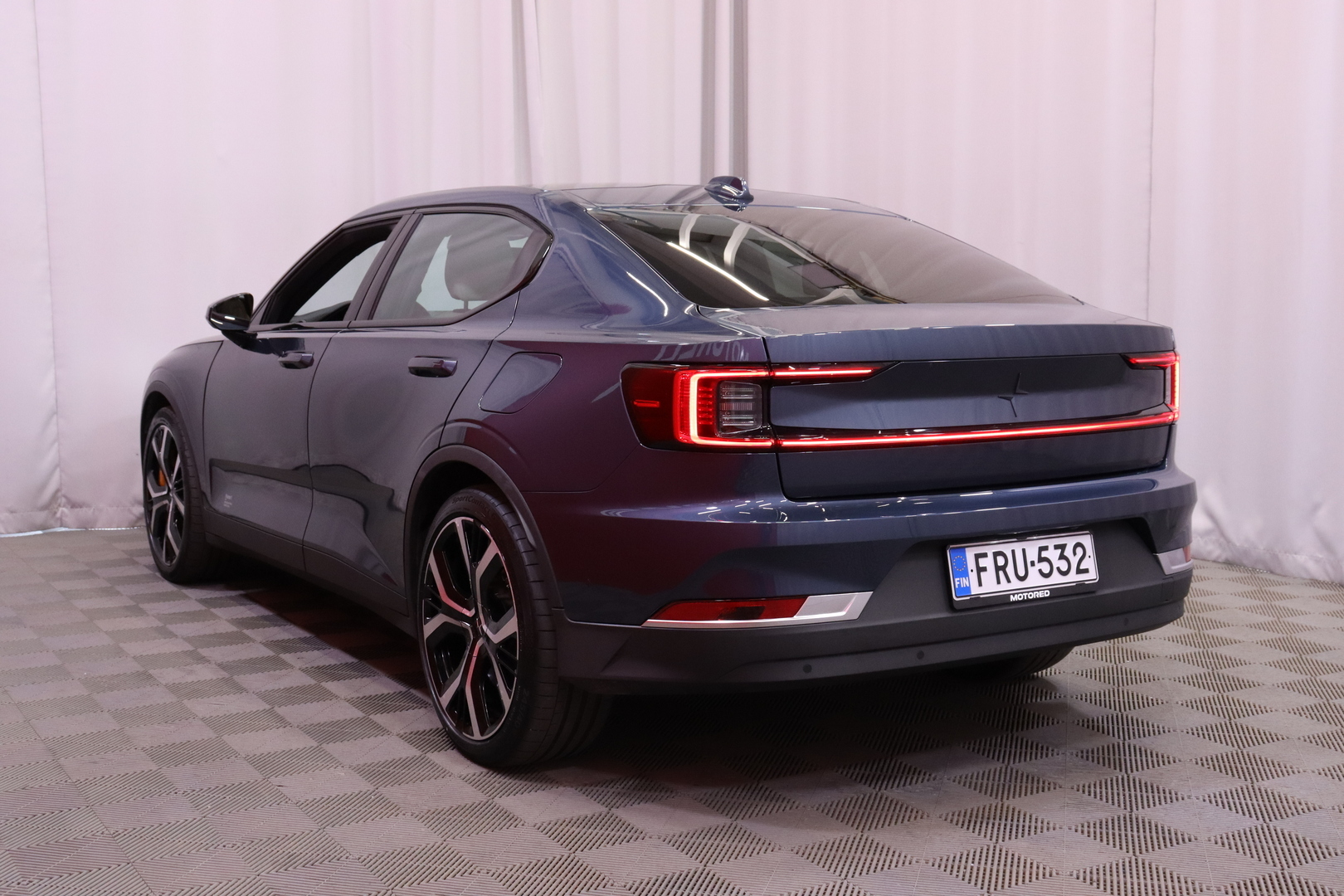 Polestar - 2 - Launch Edition, 300kW, 78kWh - Viistoperä