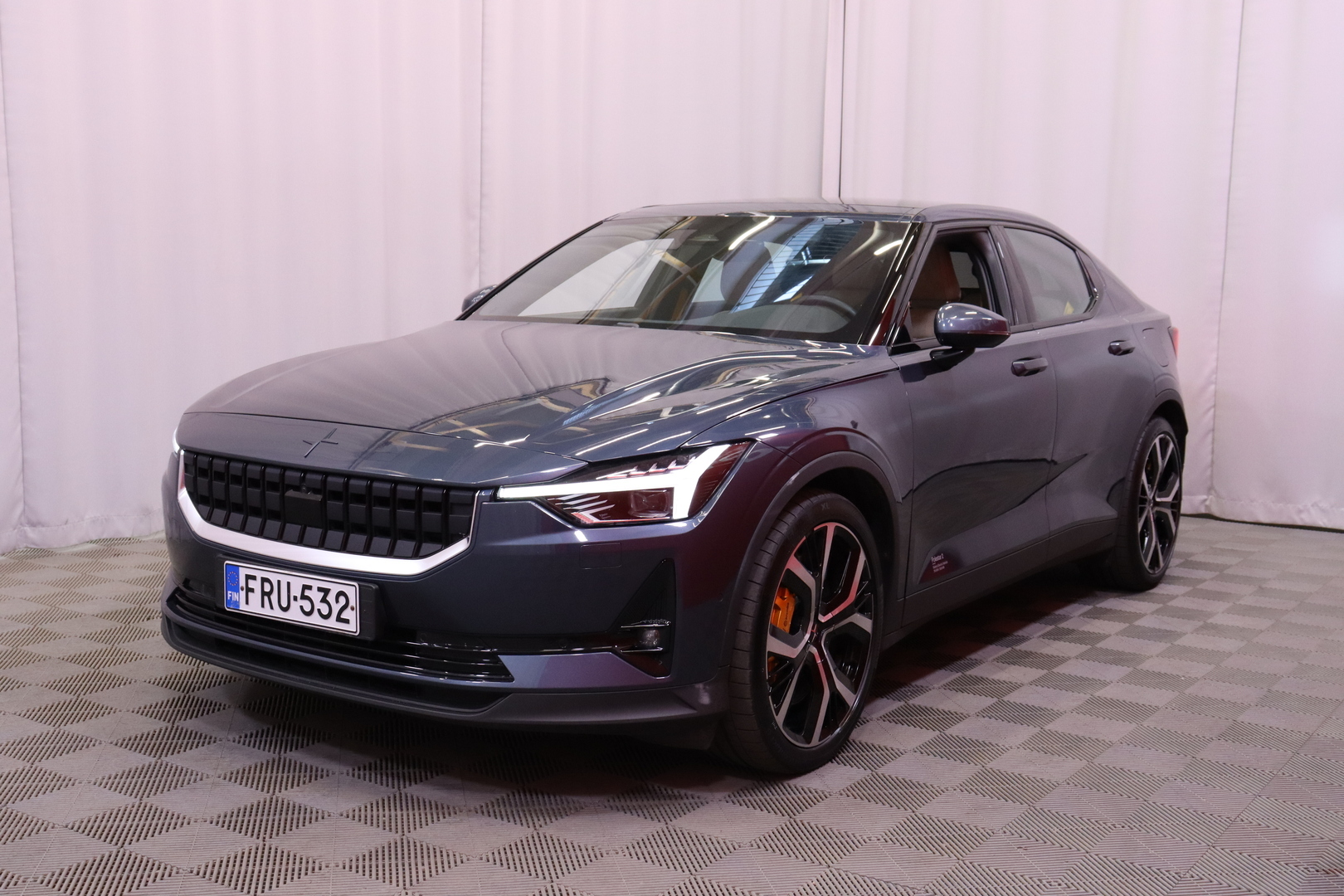 Polestar - 2 - Launch Edition, 300kW, 78kWh - Viistoperä