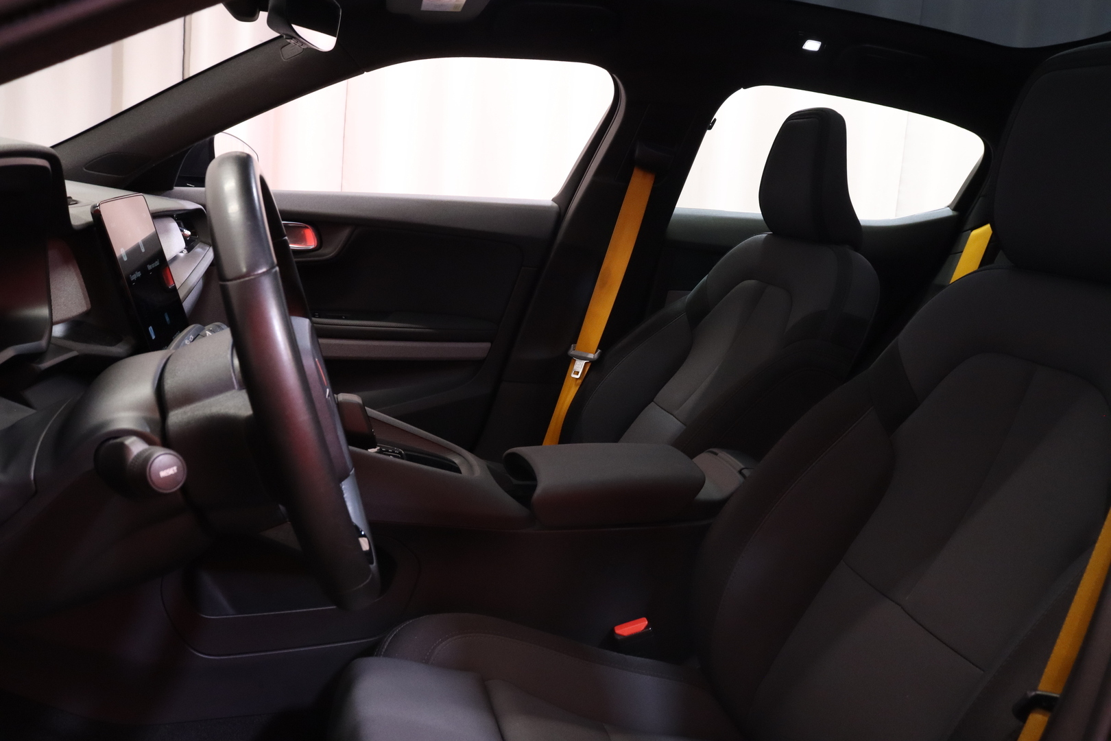 Polestar - 2 - Launch Edition Performance, 300kW, 78kWh - Viistoperä