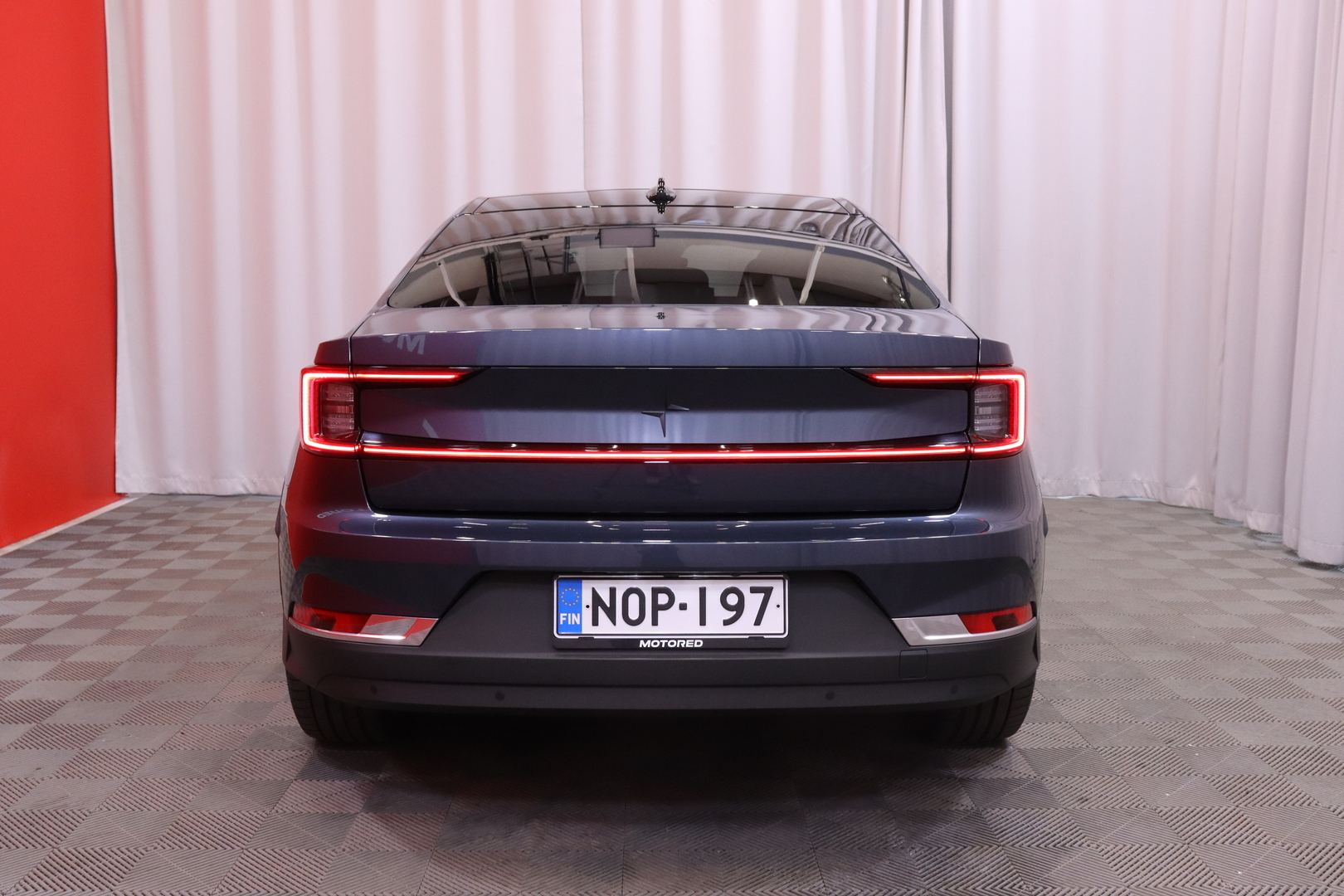 Polestar - 2 - Launch Edition Performance, 300kW, 78kWh - Viistoperä
