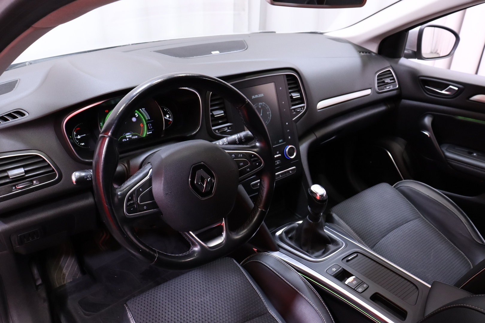 Renault - Megane - Hatchback Energy TCe 130 Bose - Viistoperä