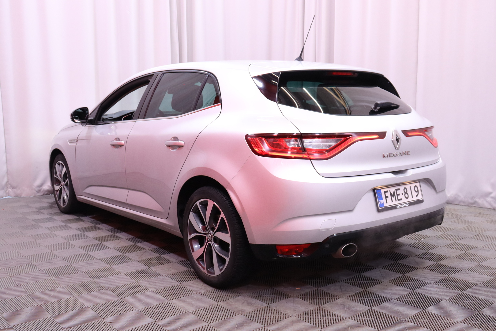 Renault - Megane - Hatchback Energy TCe 130 Bose - Viistoperä