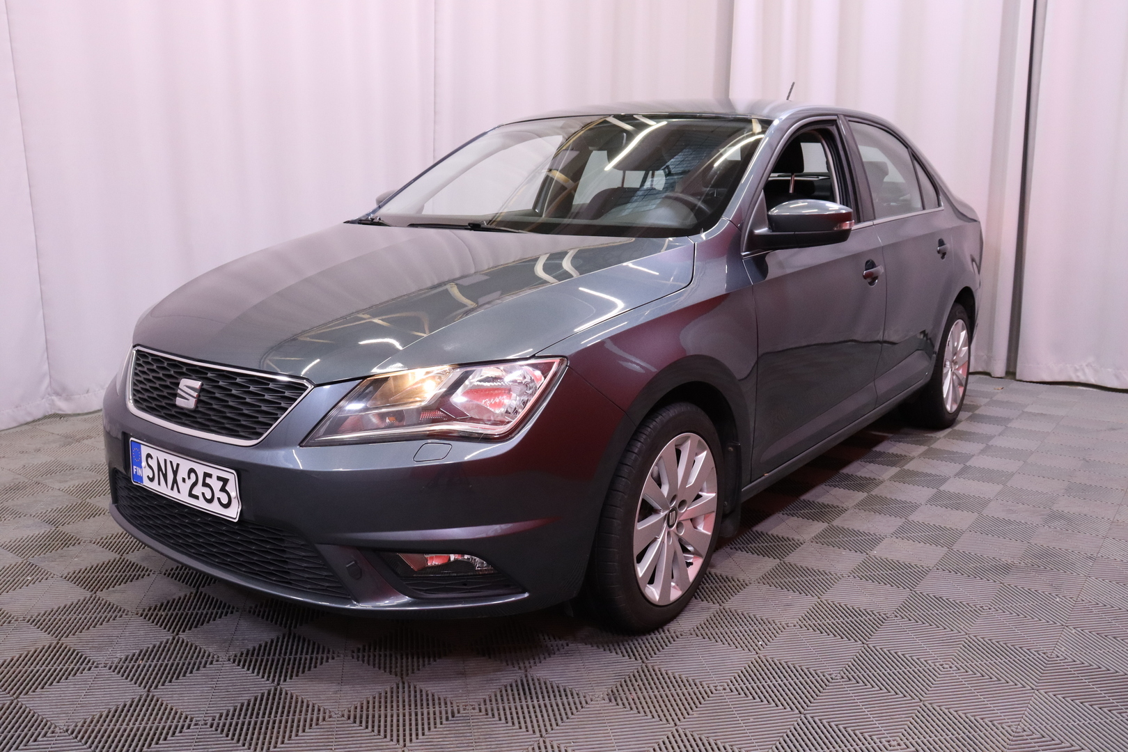 Seat Toledo 1,4 TSI Start&Stop Style DSG 2016, kuva 6/30