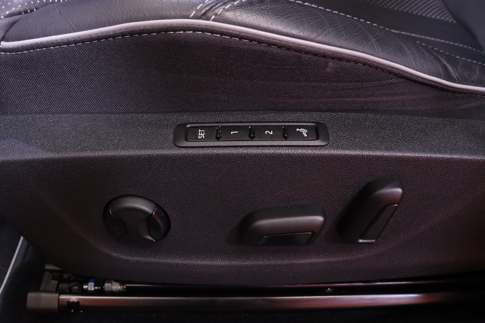 Skoda - Enyaq - Coupe 80x 4x4 RS iV - Maastoauto