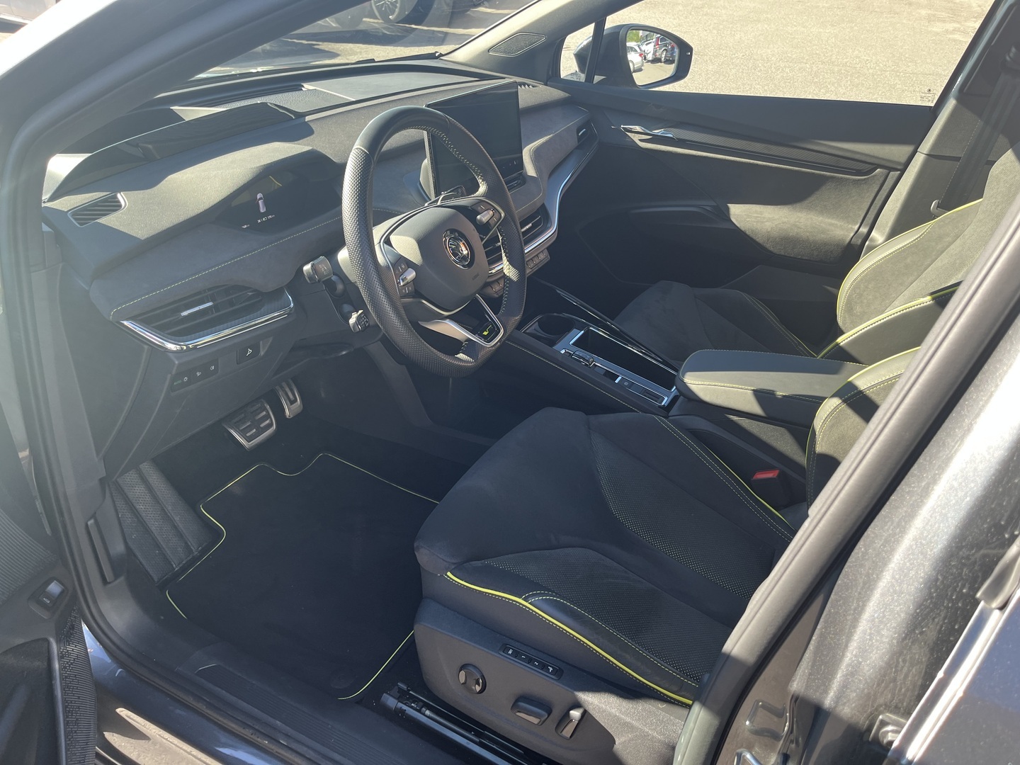Skoda - Enyaq - 85x 4x4 RS BusinessLine - Maastoauto