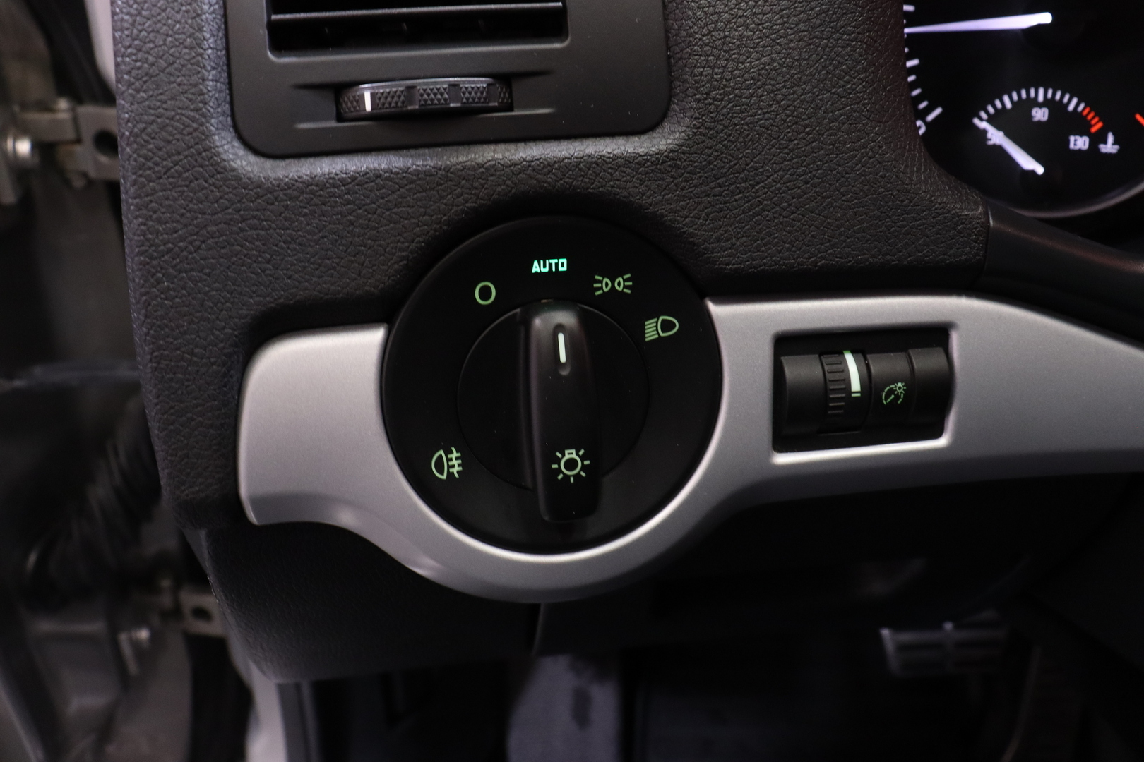 Skoda - Octavia - Combi 2,0 TDI 140 4x4 Scout DSG Autom. - Farmari