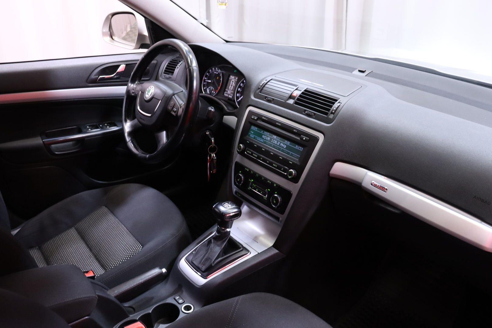 Skoda - Octavia - Combi 2,0 TDI 140 4x4 Scout DSG Autom. - Farmari