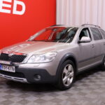 Skoda - Octavia - Combi 2,0 TDI 140 4x4 Scout DSG Autom. - Farmari
