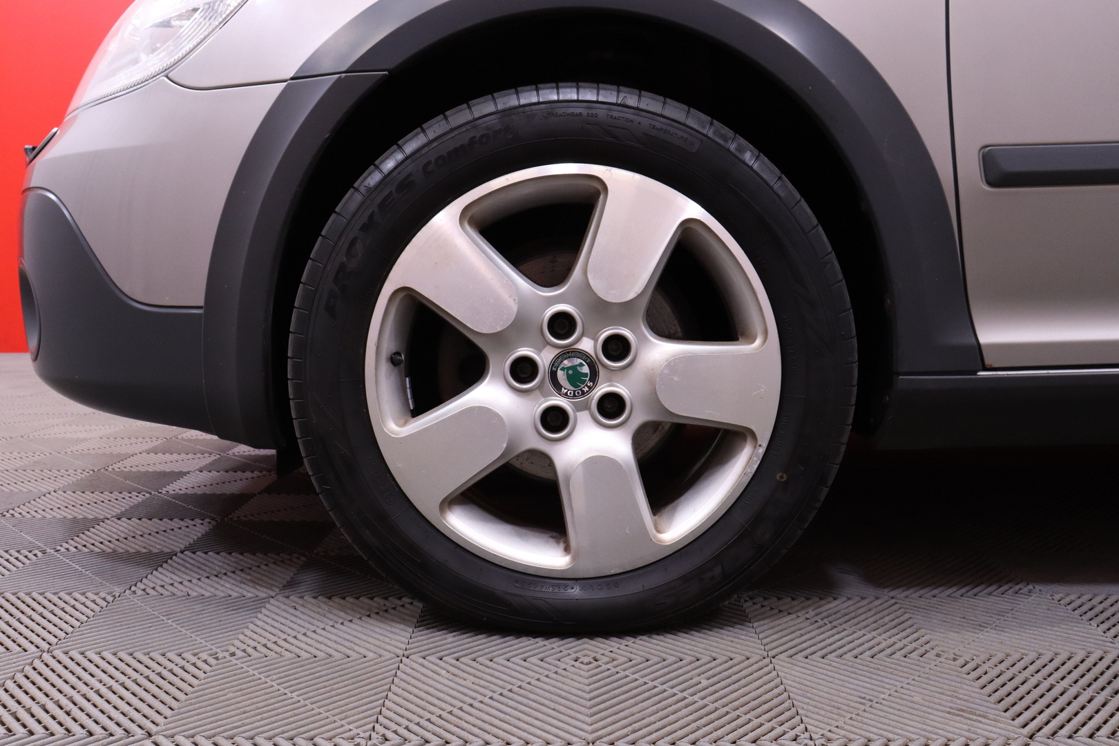 Skoda - Octavia - Combi 2,0 TDI 140 4x4 Scout DSG Autom. - Farmari