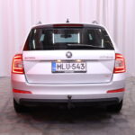 Skoda - Octavia - Combi 1,8 TSI 4x4 Elegance DSG Autom. - Farmari