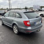 Skoda - Superb - Combi 2,0 TDI 140 4x4 Elegance DSG Autom. - Farmari