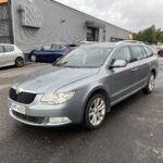 Skoda - Superb - Combi 2,0 TDI 140 4x4 Elegance DSG Autom. - Farmari