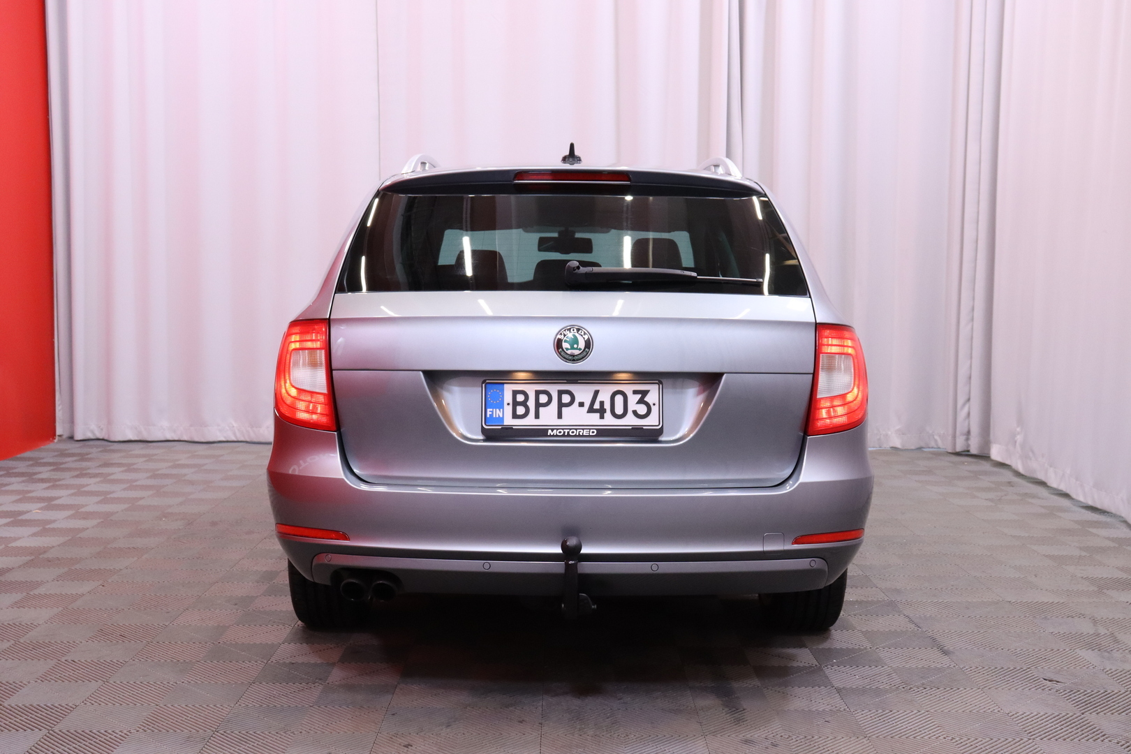 Skoda Superb 2012, kuva 4/36