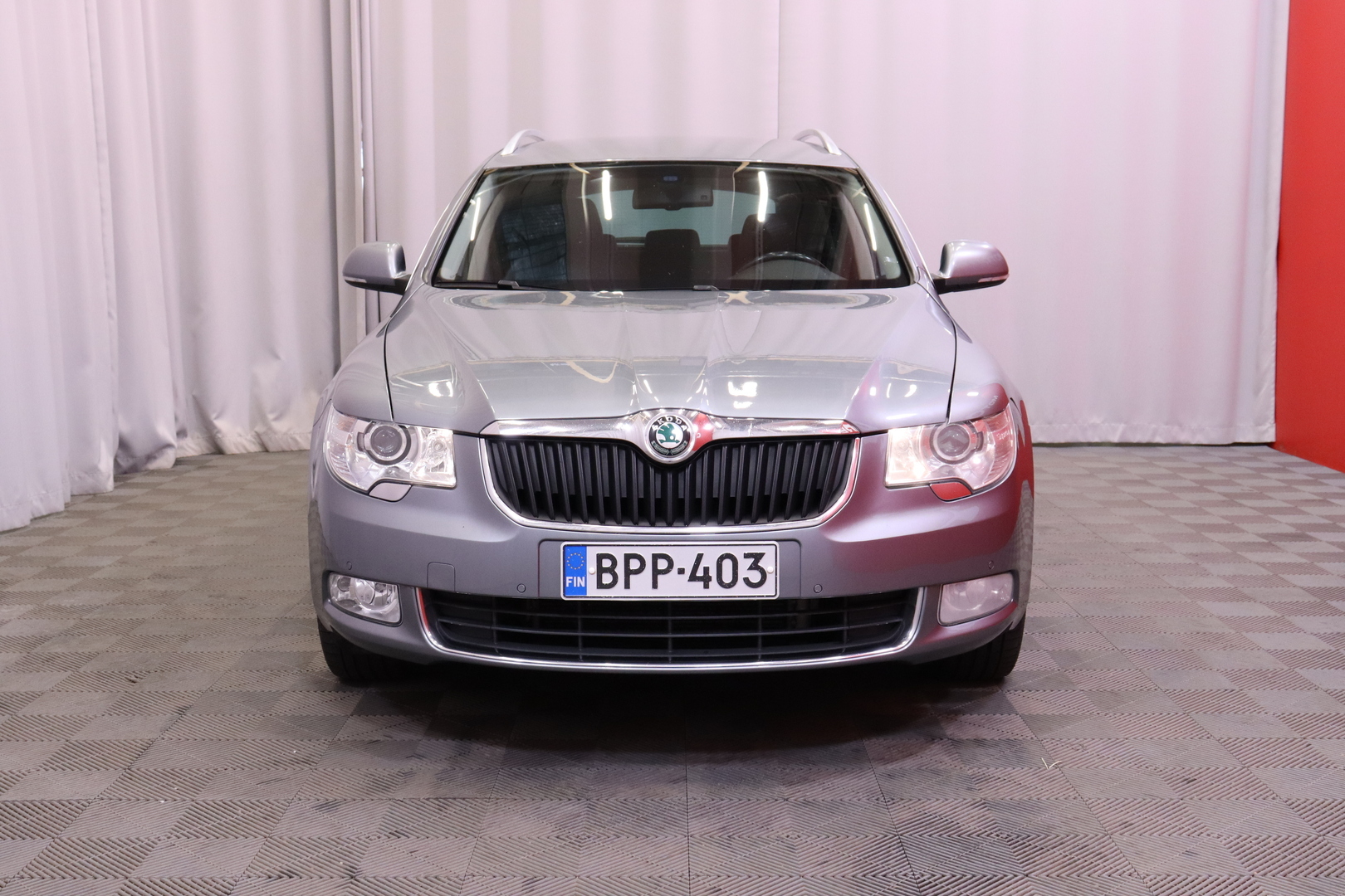 Skoda Superb 2012, kuva 7/36