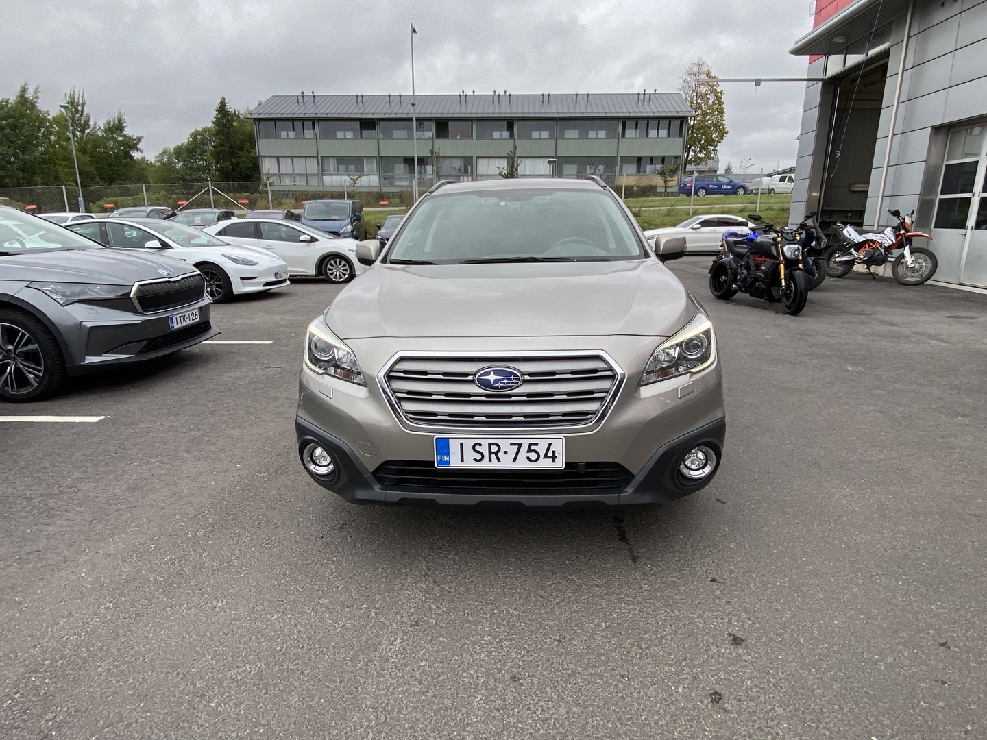 Subaru - Outback - 2,5i Base CVT - Farmari