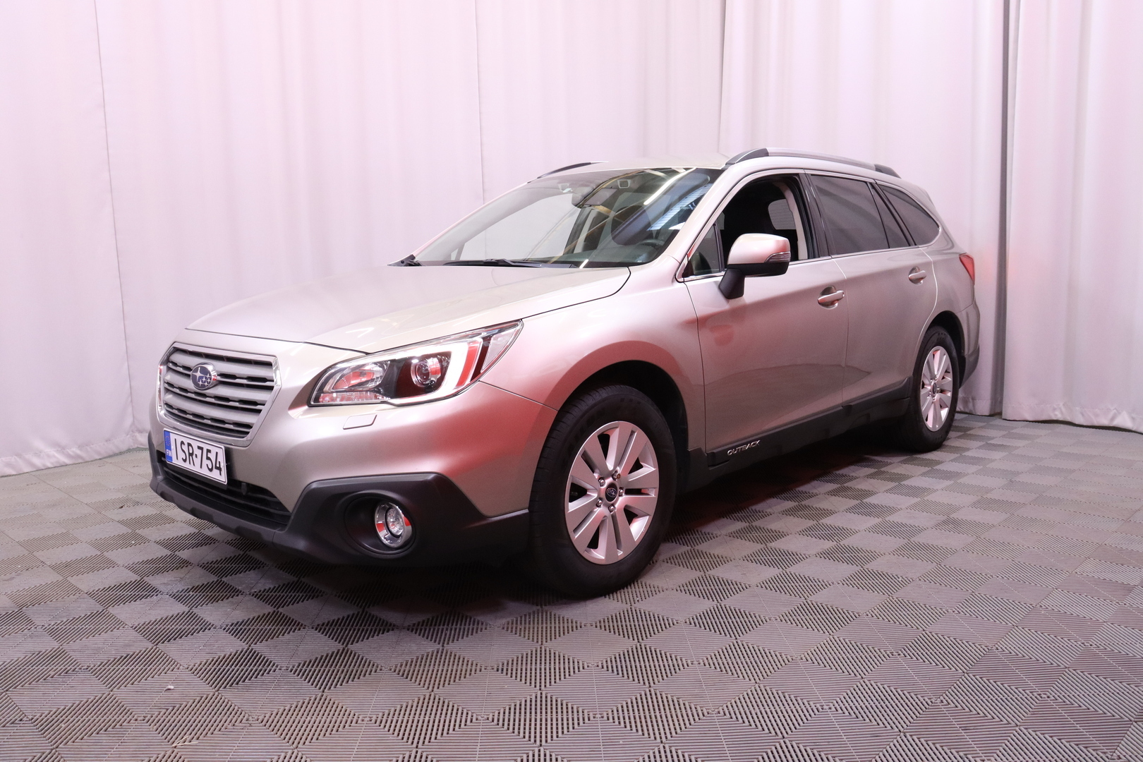 Subaru - Outback - 2,5i Base CVT - Farmari