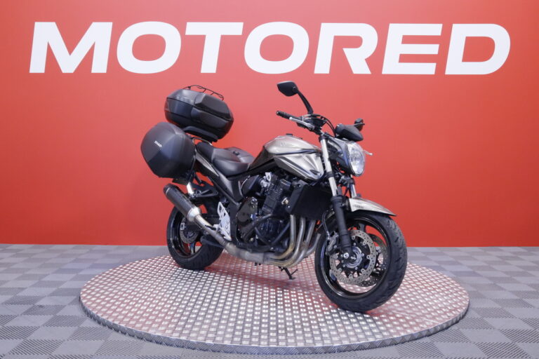 Suzuki - GSF - 1250 A Bandit // ABS / Suomi-pyörä / 3x laukut / Slipari // - Moottoripyörä