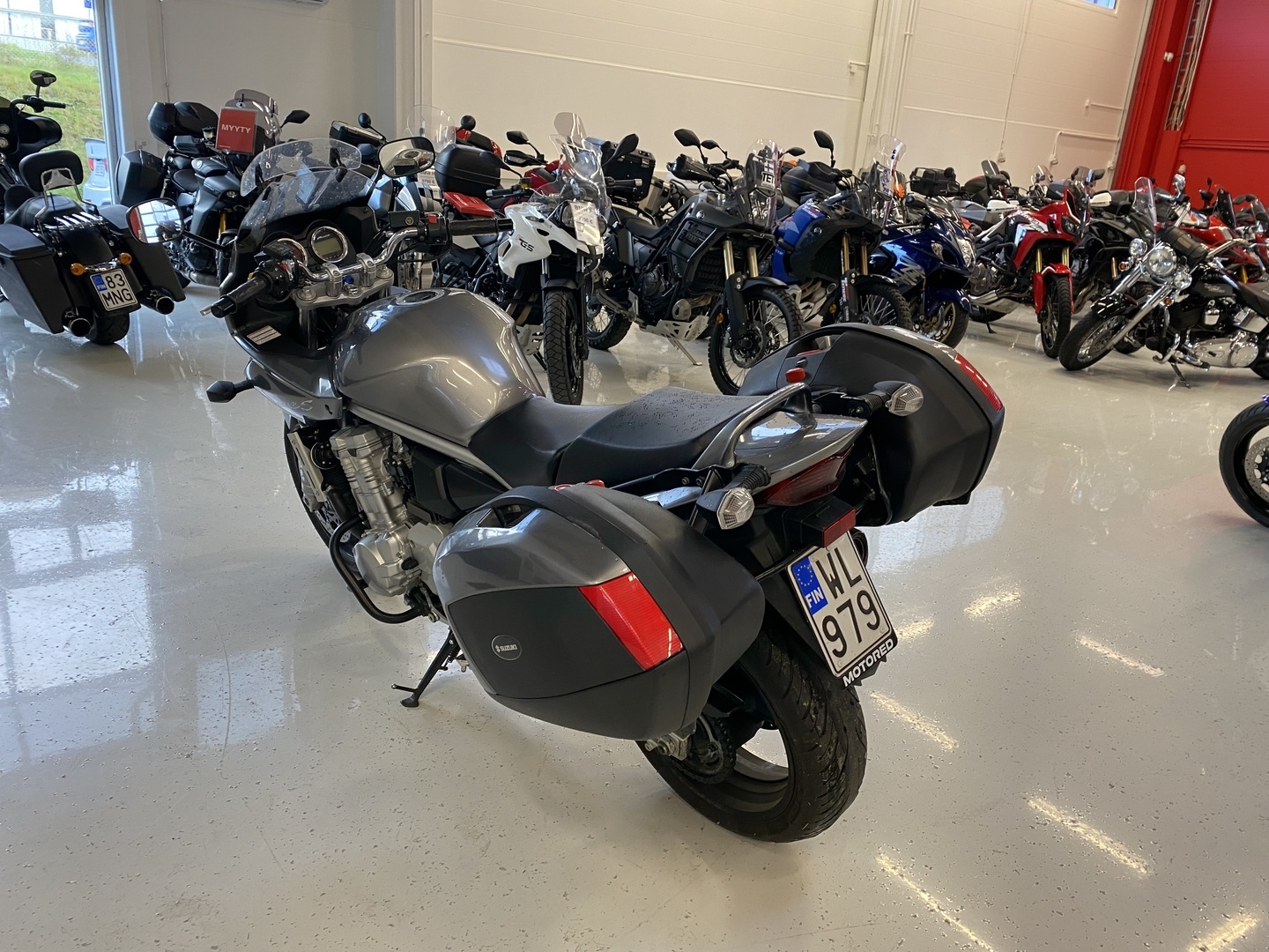 Suzuki - GSF - 1250 SA Bandit ABS // Suomipyörä / Huoltokirja / Scorpion / 2x Laukut // - Moottoripyörä