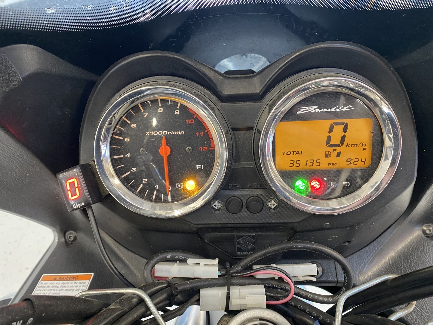 Suzuki - GSF - 1250 SA Bandit ABS // Suomipyörä / Huoltokirja / Scorpion / 2x Laukut // - Moottoripyörä