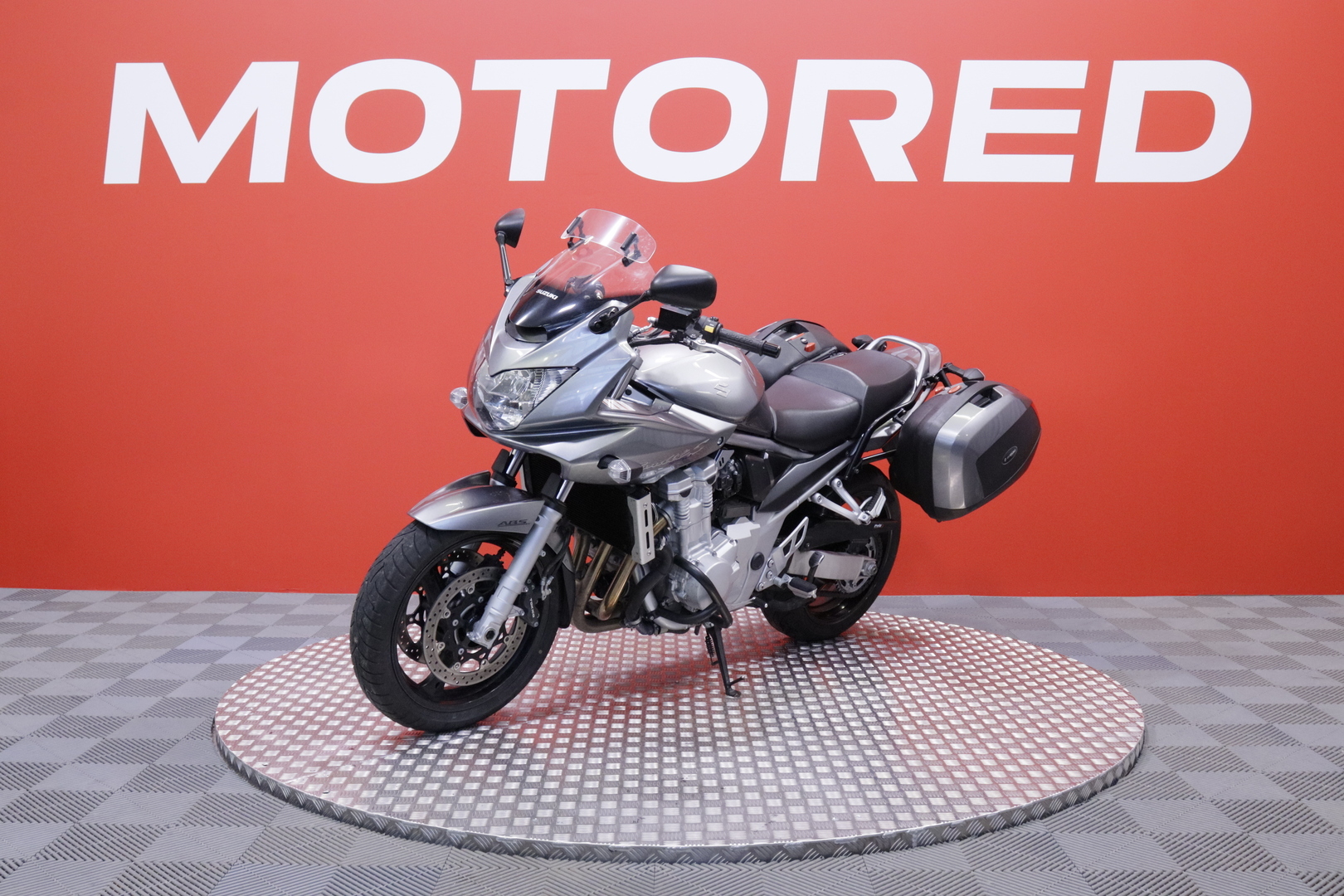 Suzuki - GSF - 1250 SA Bandit ABS // Suomipyörä / Huoltokirja / Scorpion / 2x Laukut // - Moottoripyörä