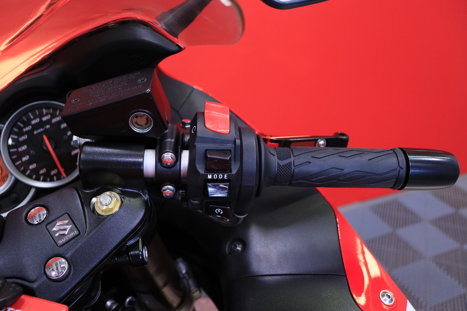 Suzuki - GSX - 1300R Hayabusa // ABS / Brembo / Hyvät renkaat // - Moottoripyörä