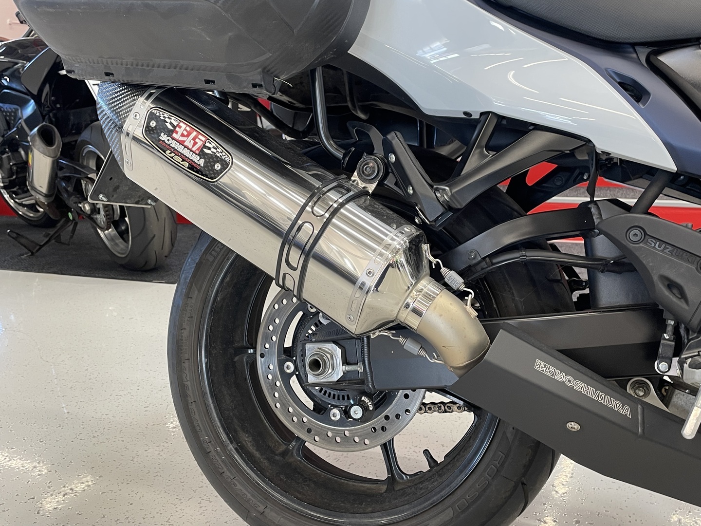 Suzuki - GSX - 1300R Hayabusa // Yoshimura / Huoltokirja / LC / TC / Cruise / 3x Laukut // - Moottoripyörä