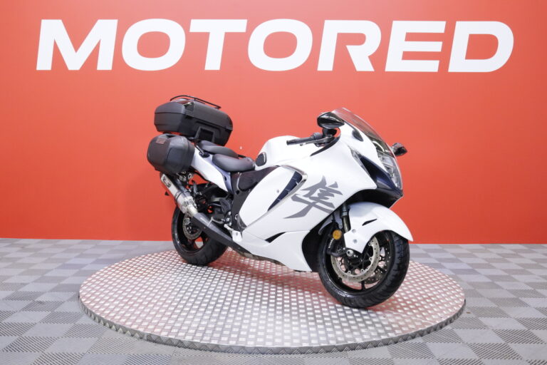 Suzuki - GSX - 1300R Hayabusa // Yoshimura / Huoltokirja / LC / TC / Cruise / 3x Laukut // - Moottoripyörä
