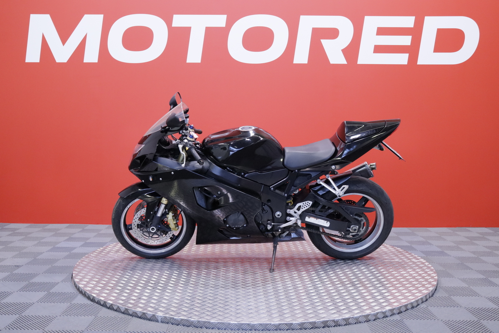 Suzuki - GSX-R - 750 // Huoltokirja / Suomi-pyörä / Yoshimura // - Moottoripyörä