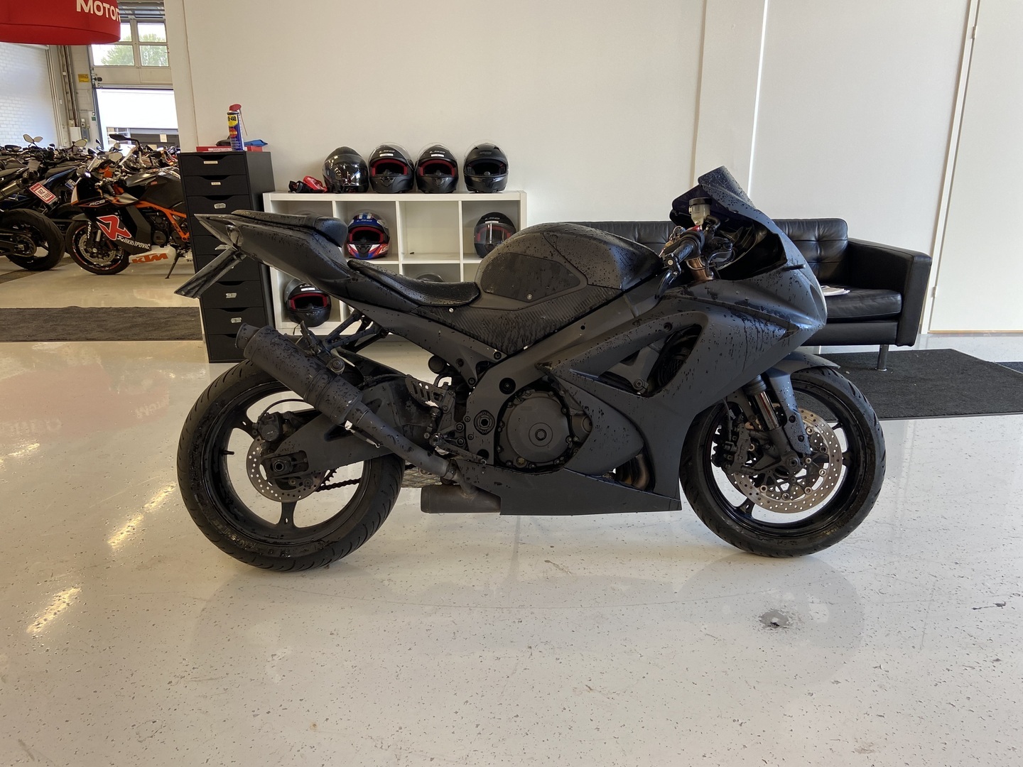 Suzuki - GSX-R - 1000 // Stealth-look / Mivv / Huollettu / Suomi-pyörä // - Moottoripyörä