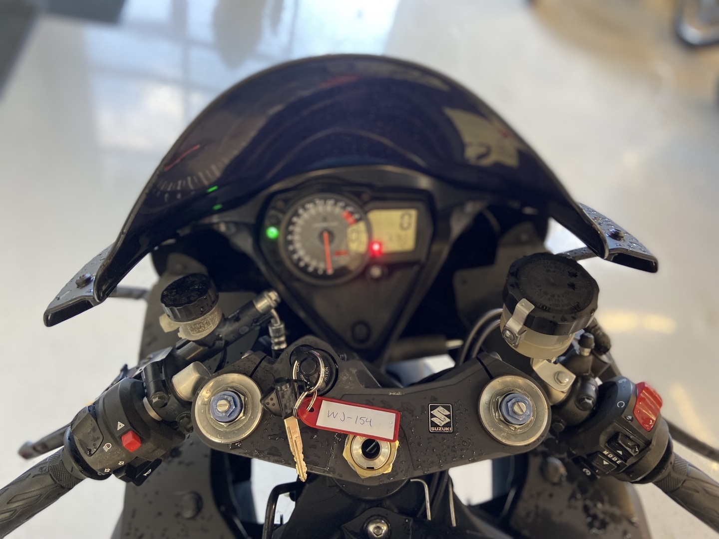 Suzuki - GSX-R - 1000 // Stealth-look / Mivv / Huollettu / Suomi-pyörä // - Moottoripyörä