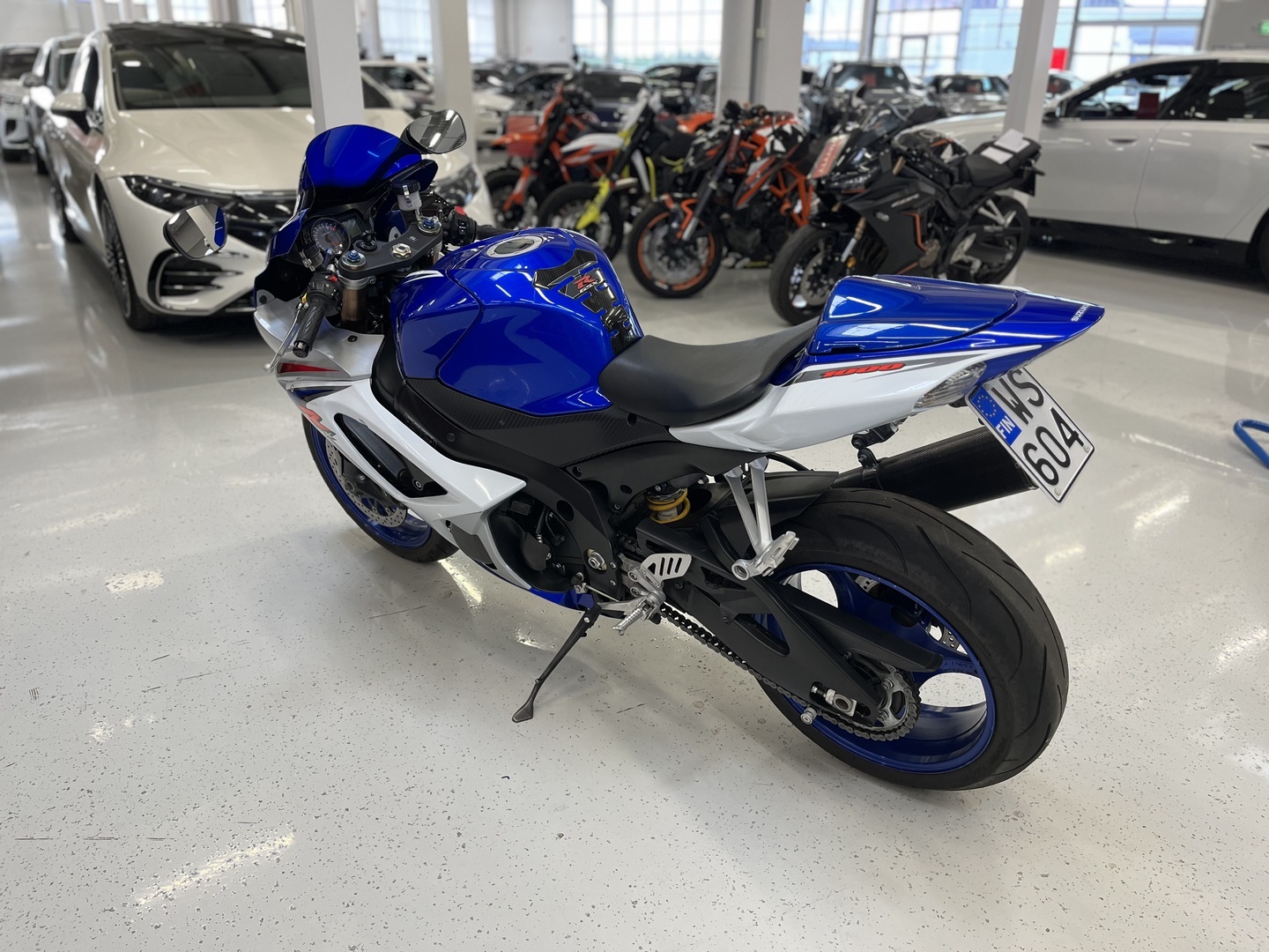 Suzuki - GSX-R - 1000 // Yoshimura / Huoltokirja / K&N / Todellinen helmi! / - Moottoripyörä