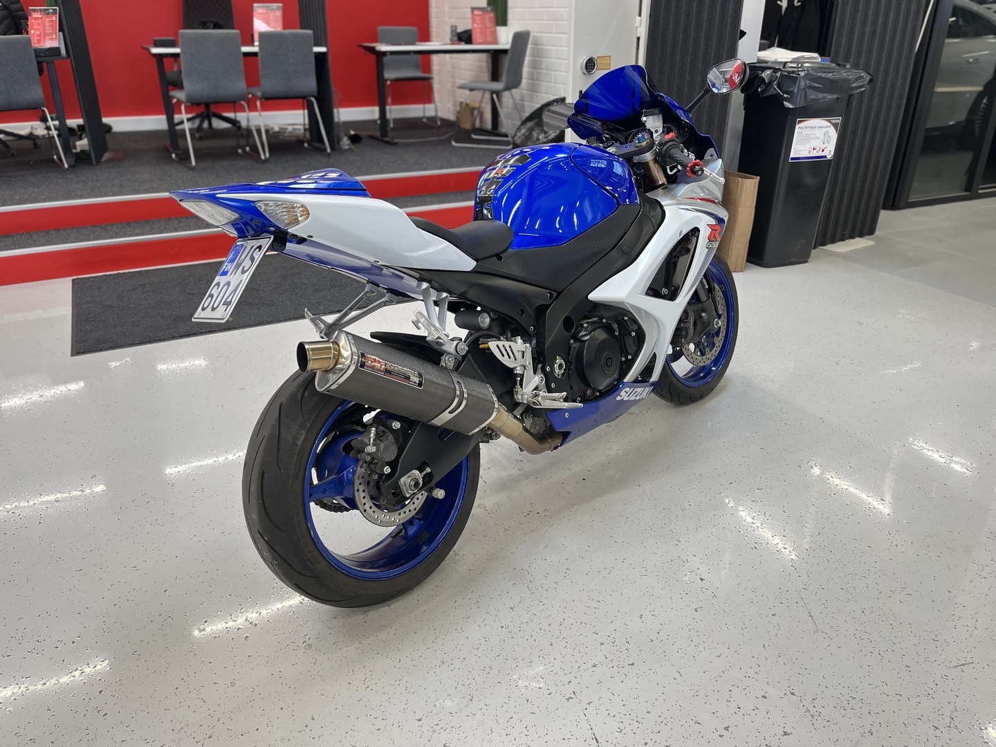 Suzuki - GSX-R - 1000 // Yoshimura / Huoltokirja / K&N / Todellinen helmi! / - Moottoripyörä