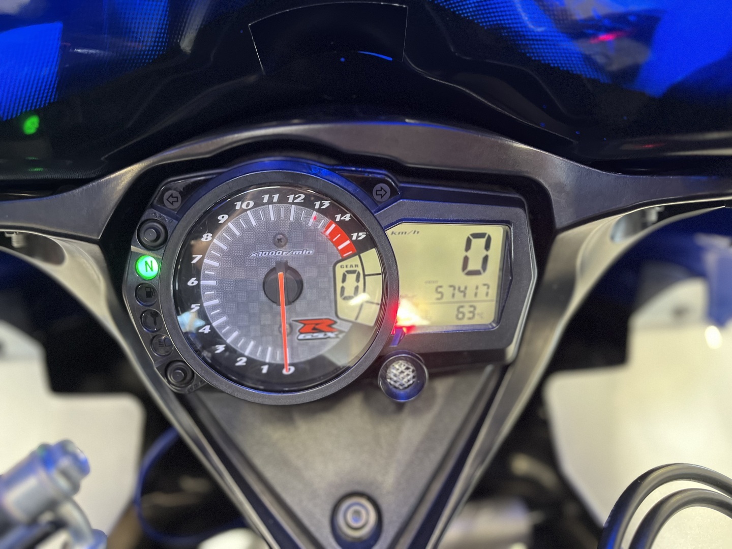 Suzuki - GSX-R - 1000 // Yoshimura / Huoltokirja / K&N / Todellinen helmi! / - Moottoripyörä